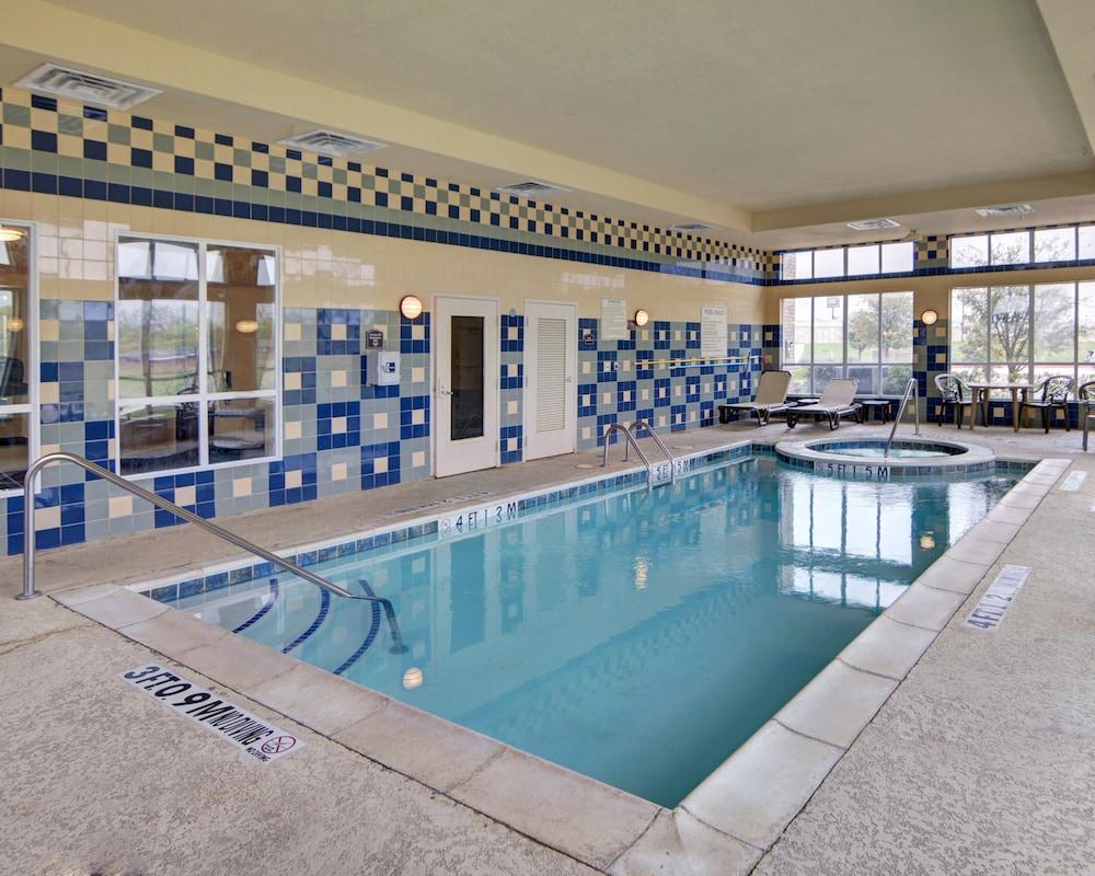 Comfort Inn & Suites Near Lake Lewisville Corinth Esterno foto