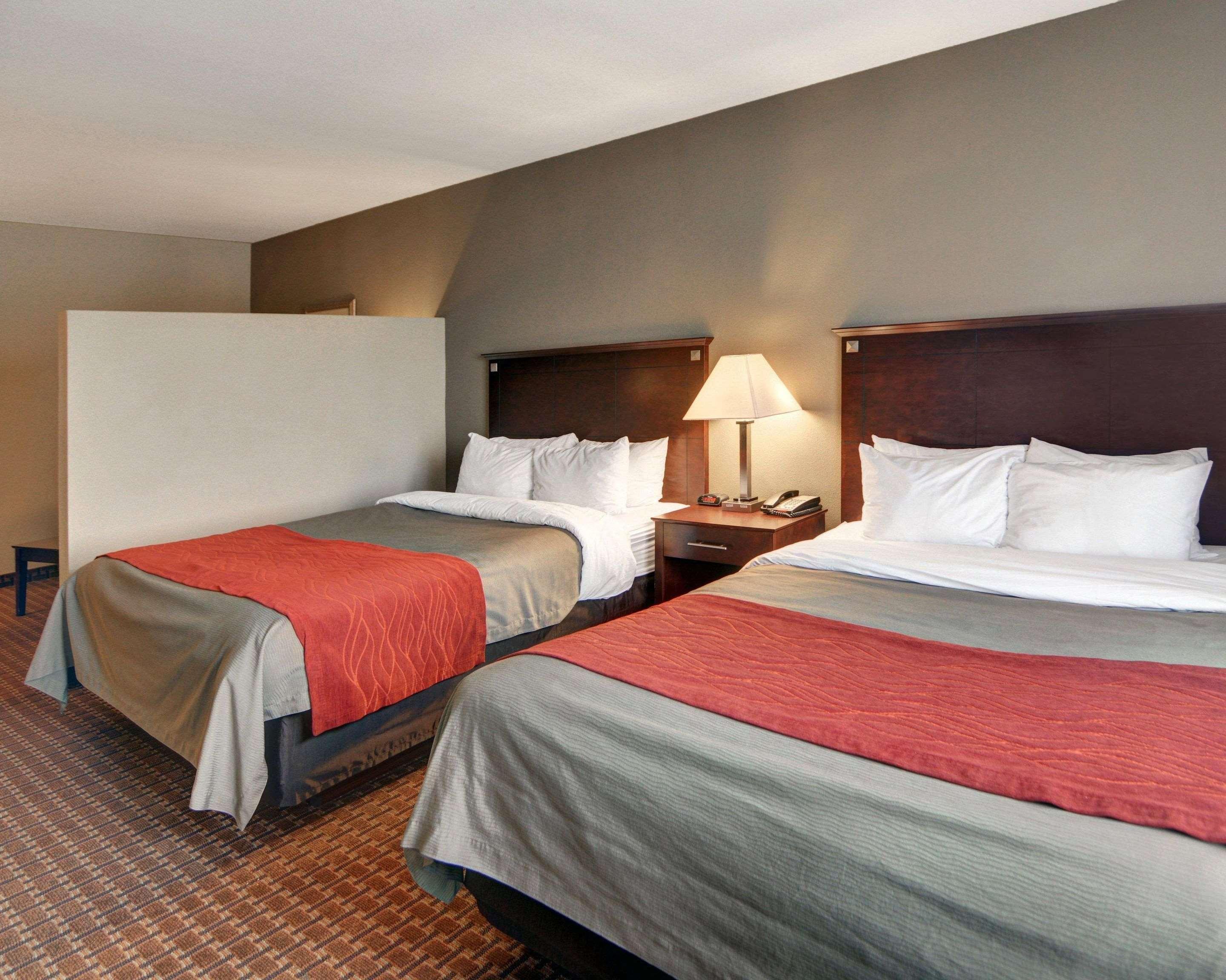 Comfort Inn & Suites Near Lake Lewisville Corinth Esterno foto