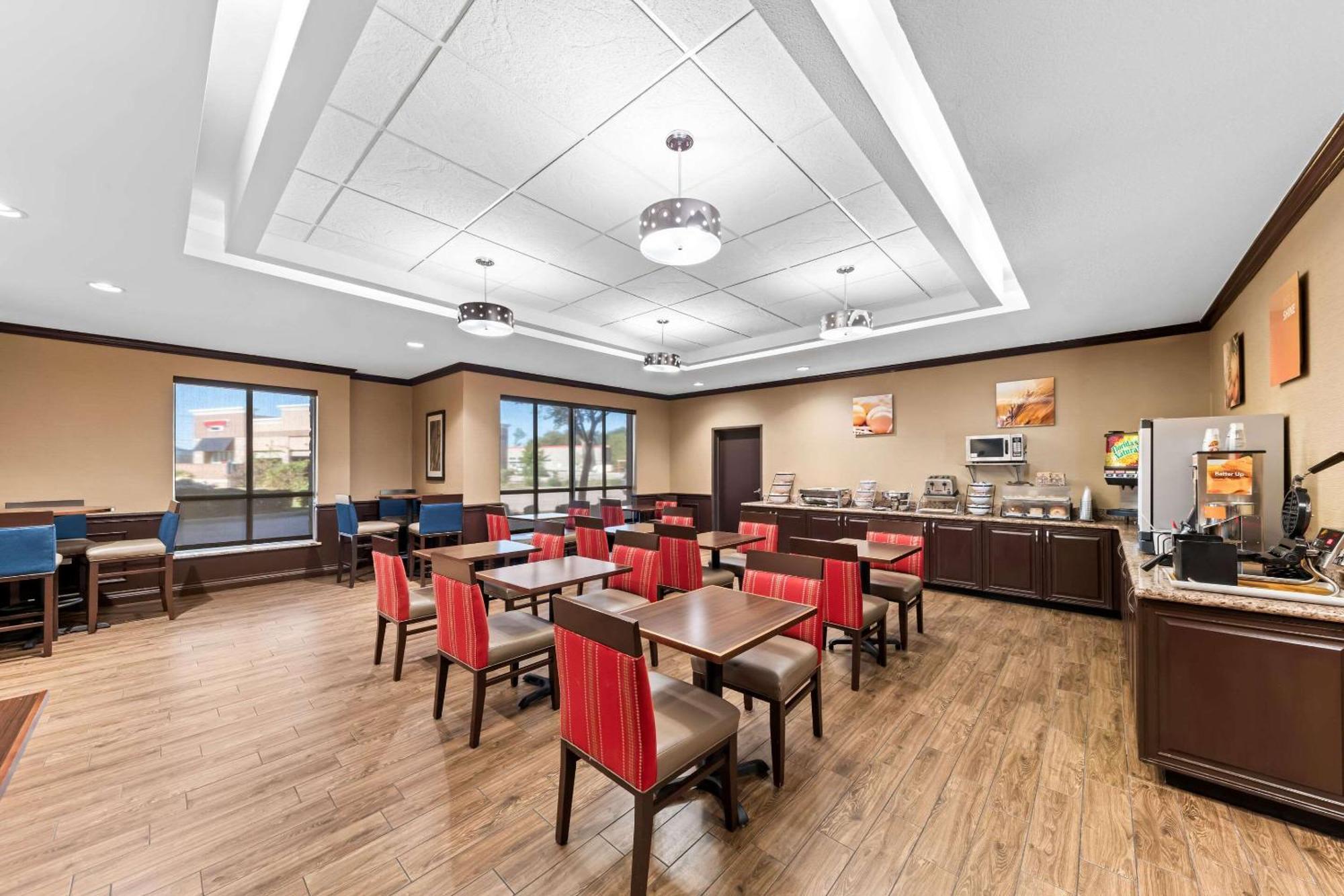 Comfort Inn & Suites Near Lake Lewisville Corinth Esterno foto