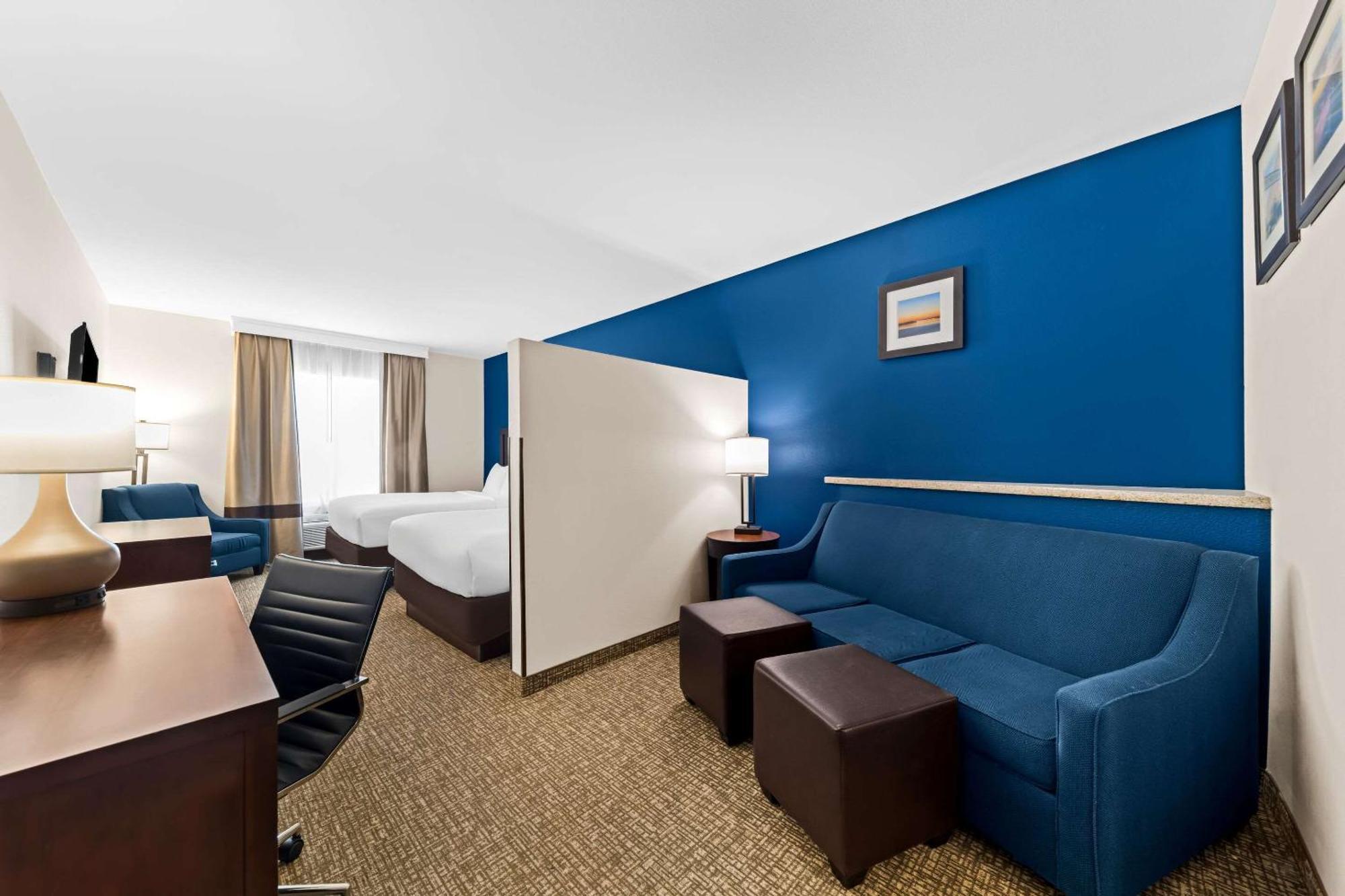 Comfort Inn & Suites Near Lake Lewisville Corinth Esterno foto