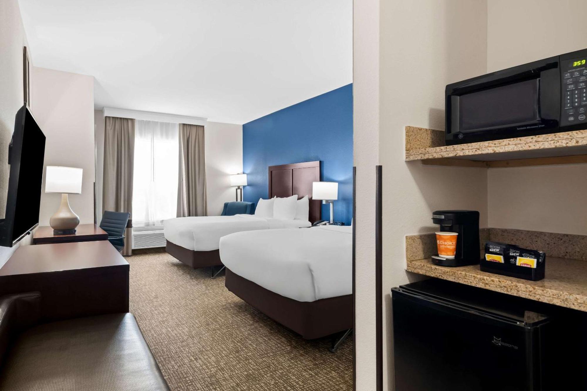 Comfort Inn & Suites Near Lake Lewisville Corinth Esterno foto