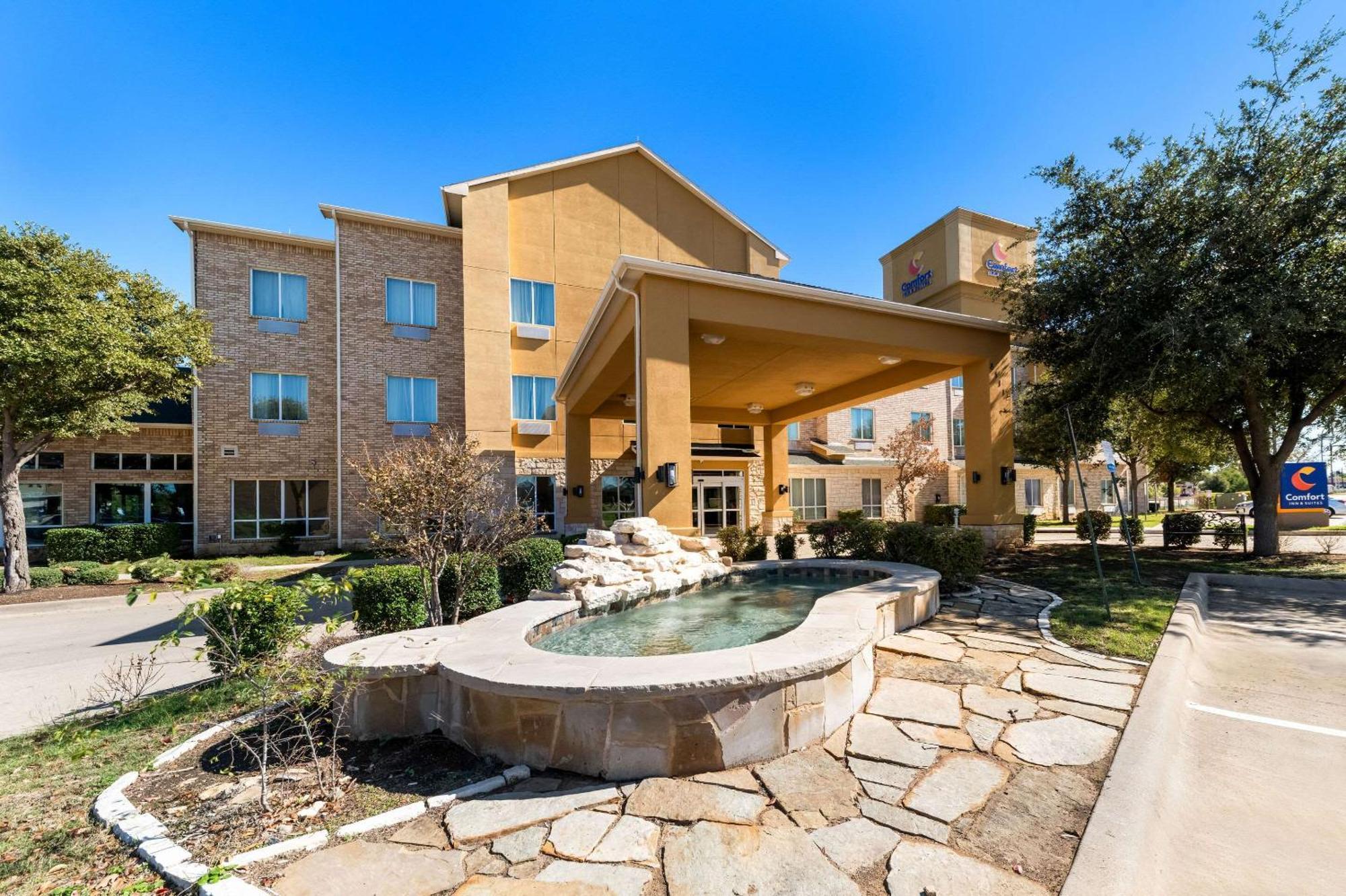 Comfort Inn & Suites Near Lake Lewisville Corinth Esterno foto